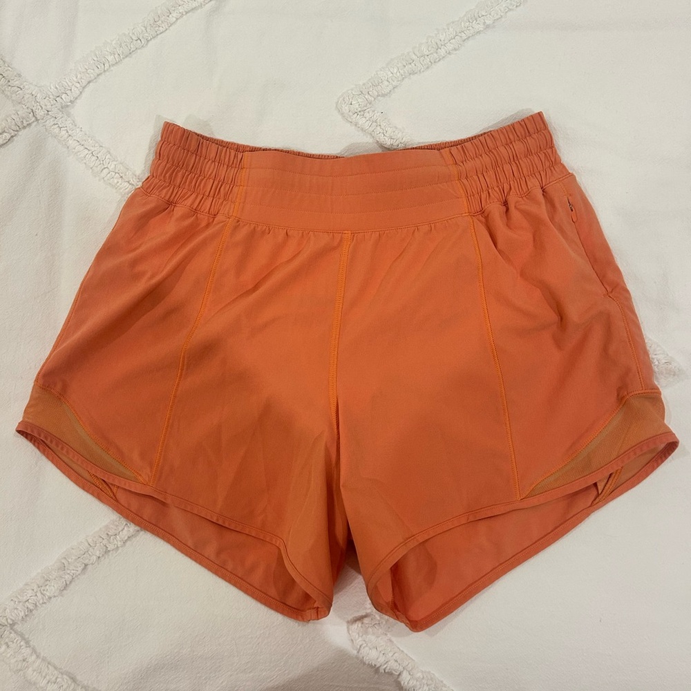 Lululemon Hotty Hot 4” Shorts